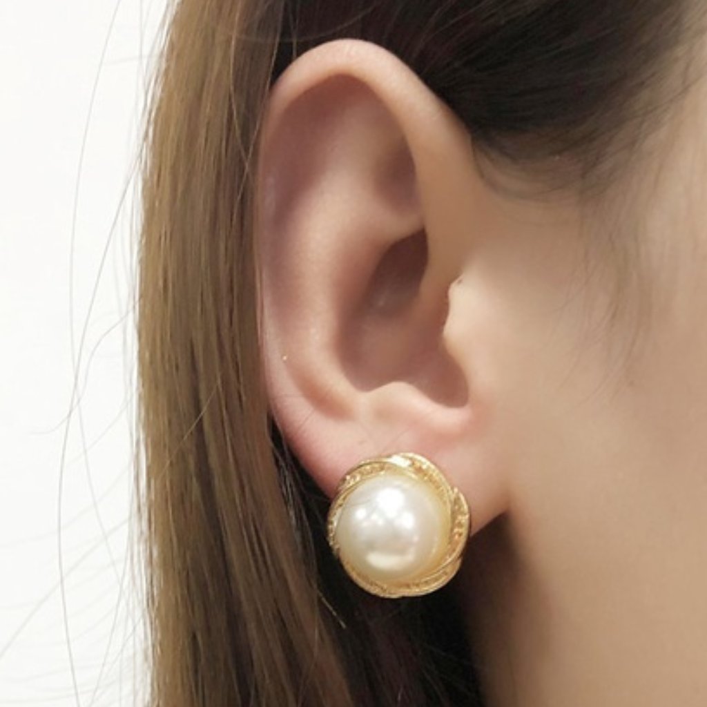 Gold Pearl Earrings Gold Pearl Earrings Gold Pearl Earrings Gold Pearl Earrings